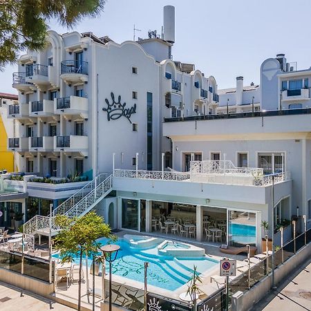 Royal Boutique Hotel Riccione Kültér fotó