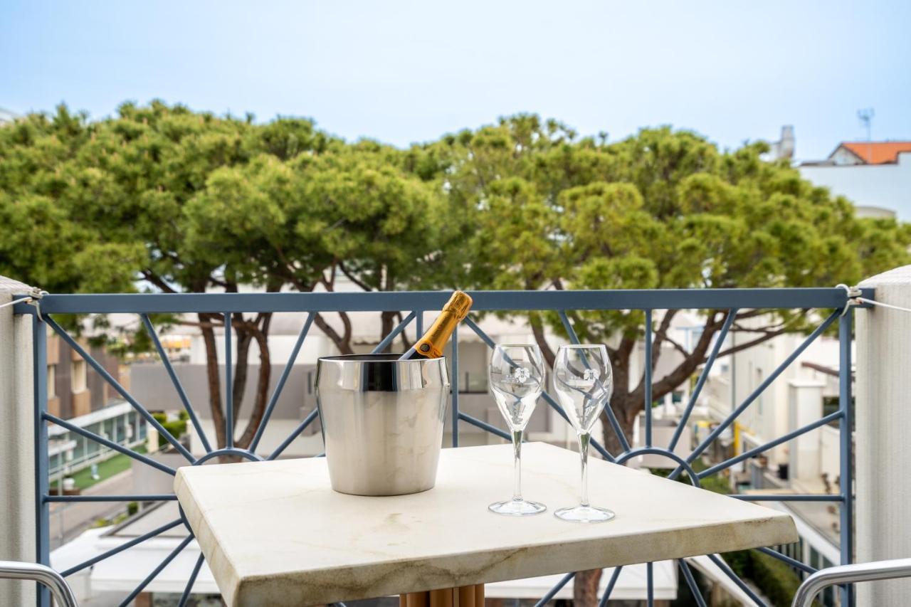 Royal Boutique Hotel Riccione Kültér fotó