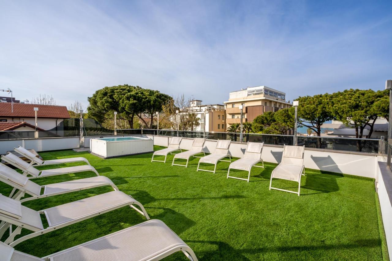 Royal Boutique Hotel Riccione Kültér fotó