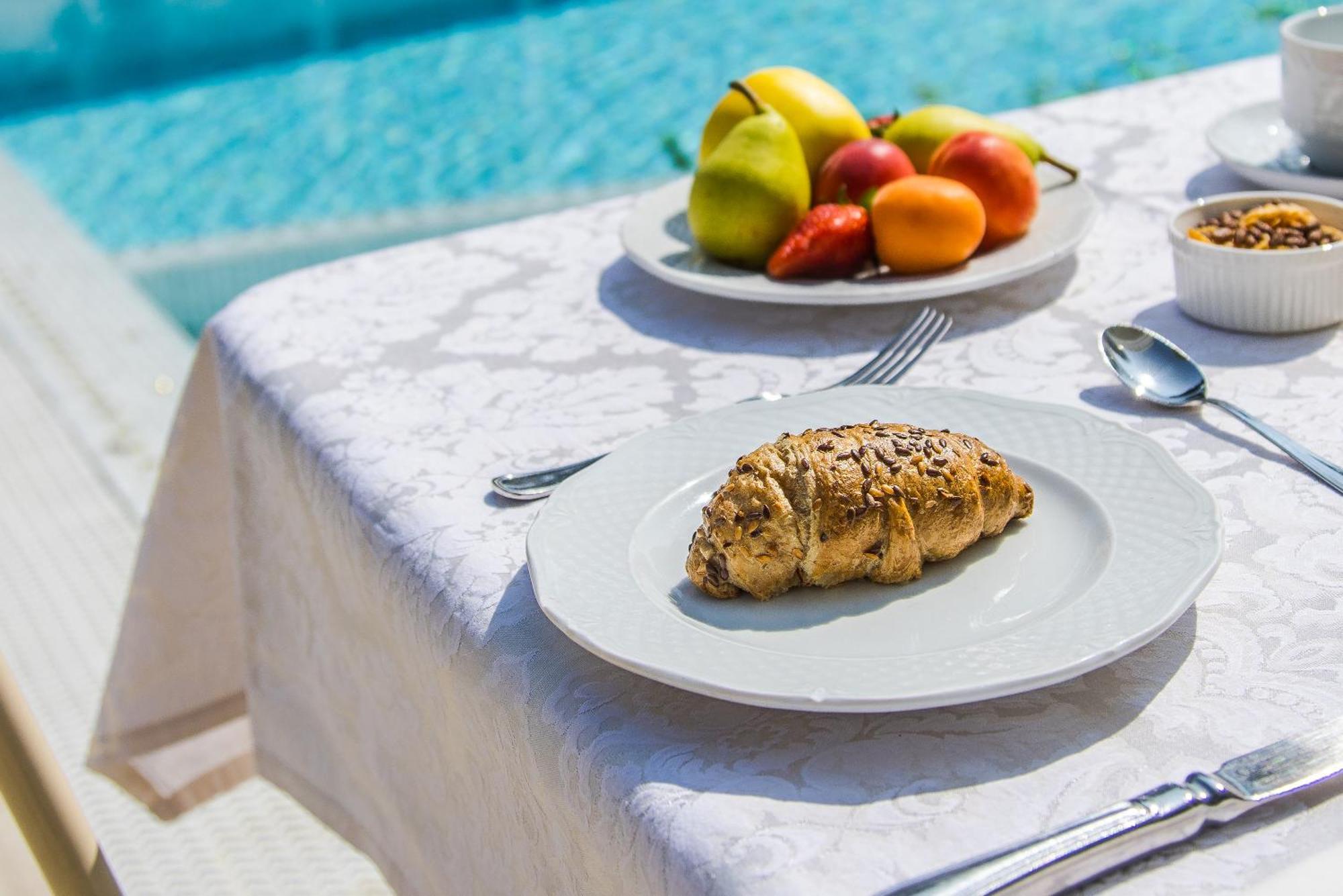 Royal Boutique Hotel Riccione Kültér fotó