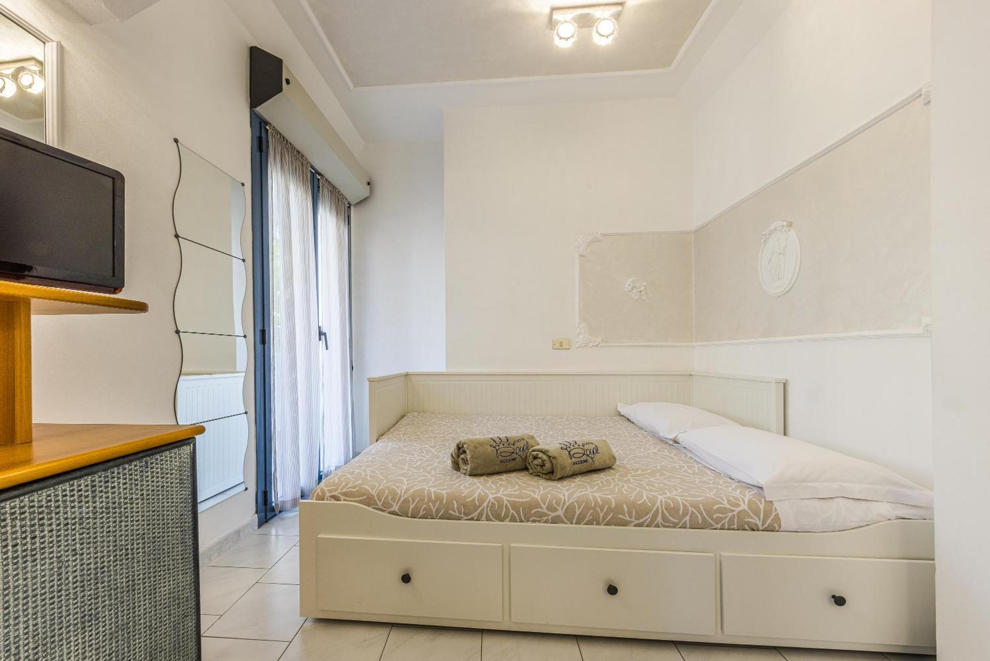 Royal Boutique Hotel Riccione Kültér fotó