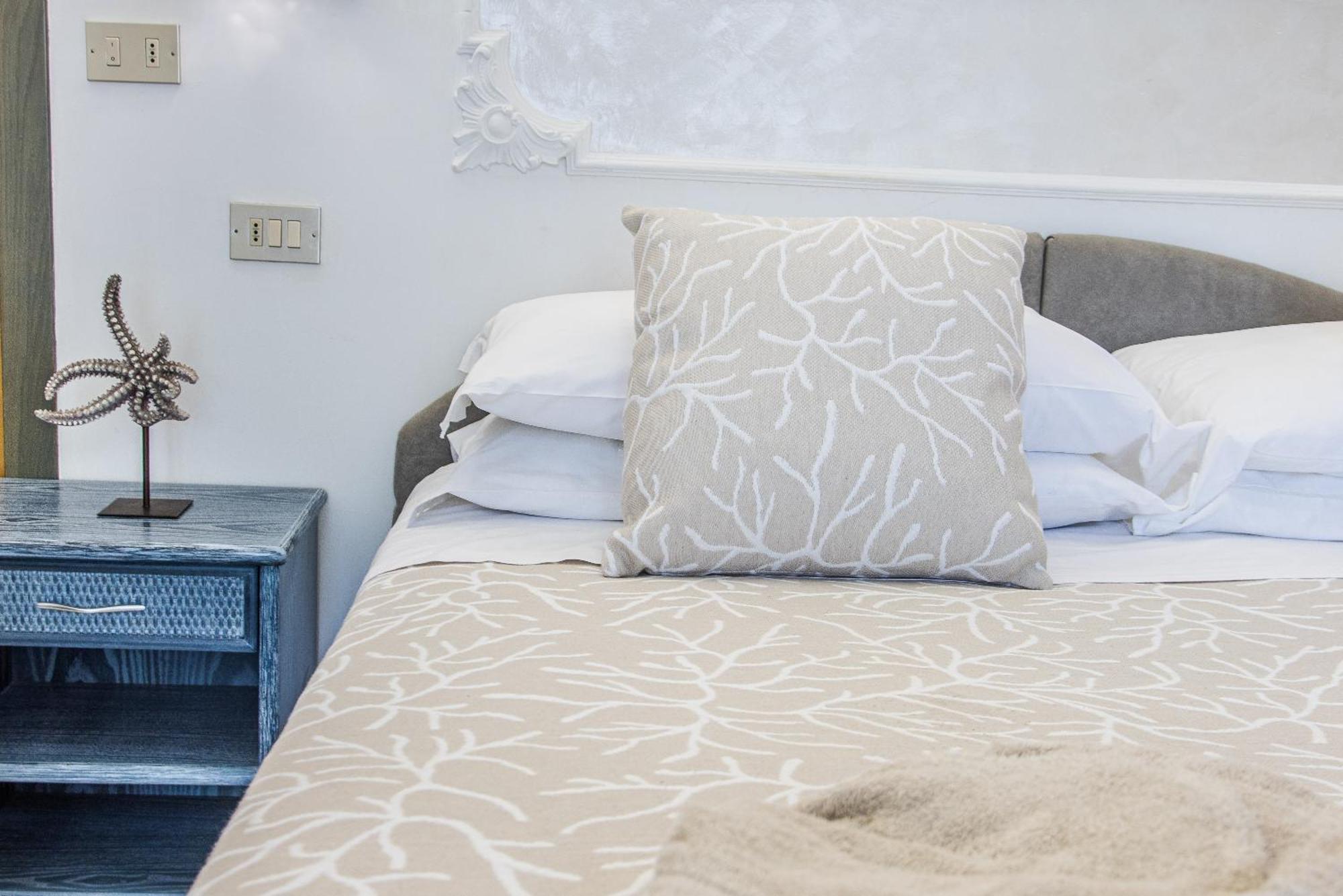 Royal Boutique Hotel Riccione Kültér fotó