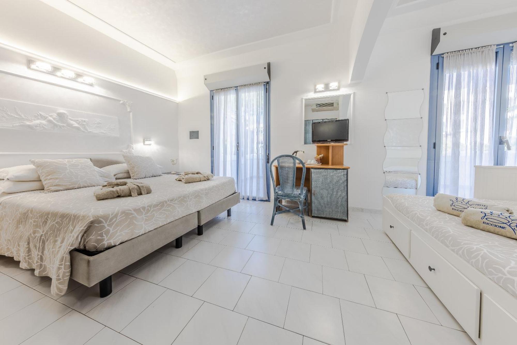 Royal Boutique Hotel Riccione Kültér fotó