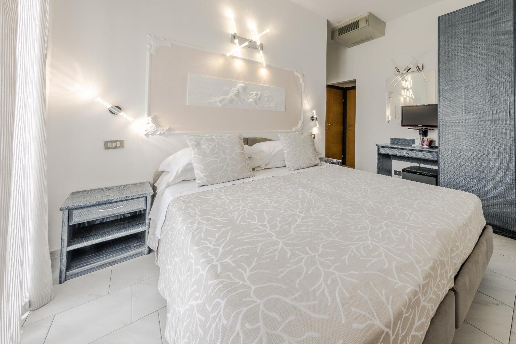Royal Boutique Hotel Riccione Kültér fotó