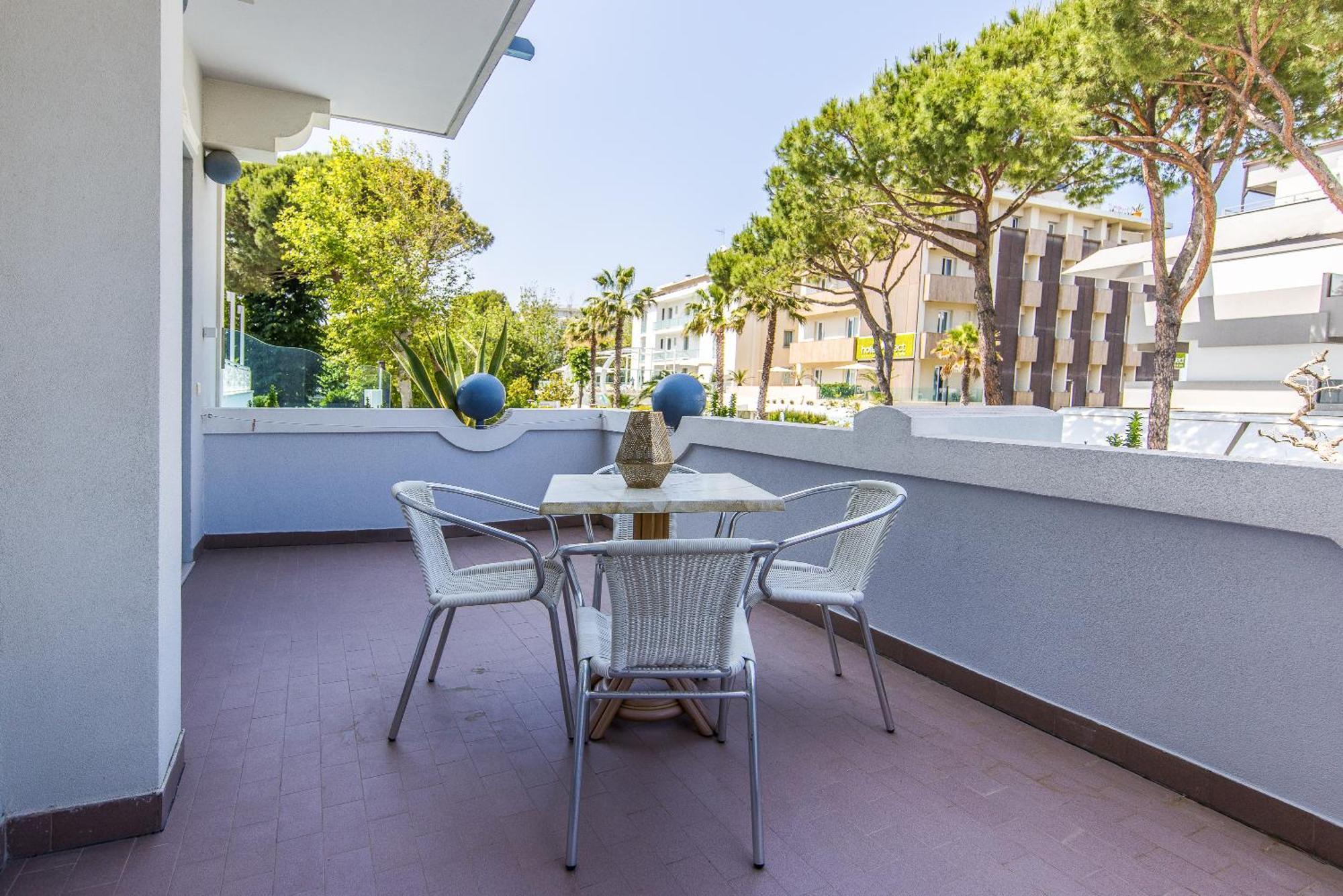 Royal Boutique Hotel Riccione Kültér fotó