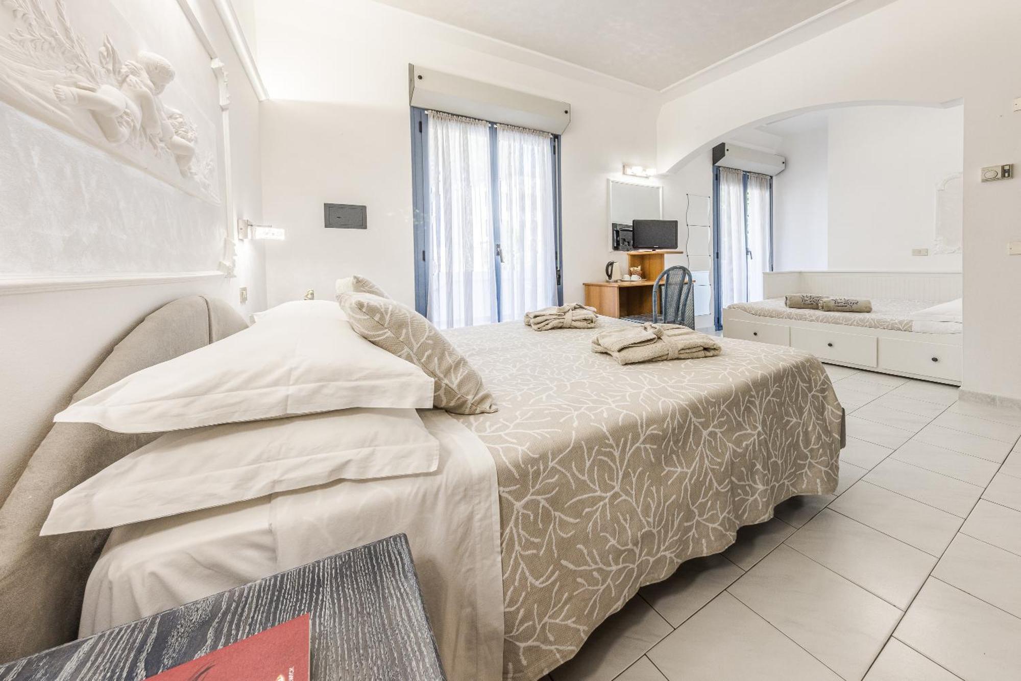 Royal Boutique Hotel Riccione Kültér fotó