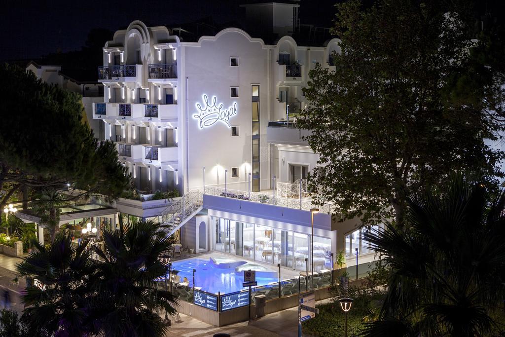 Royal Boutique Hotel Riccione Kültér fotó