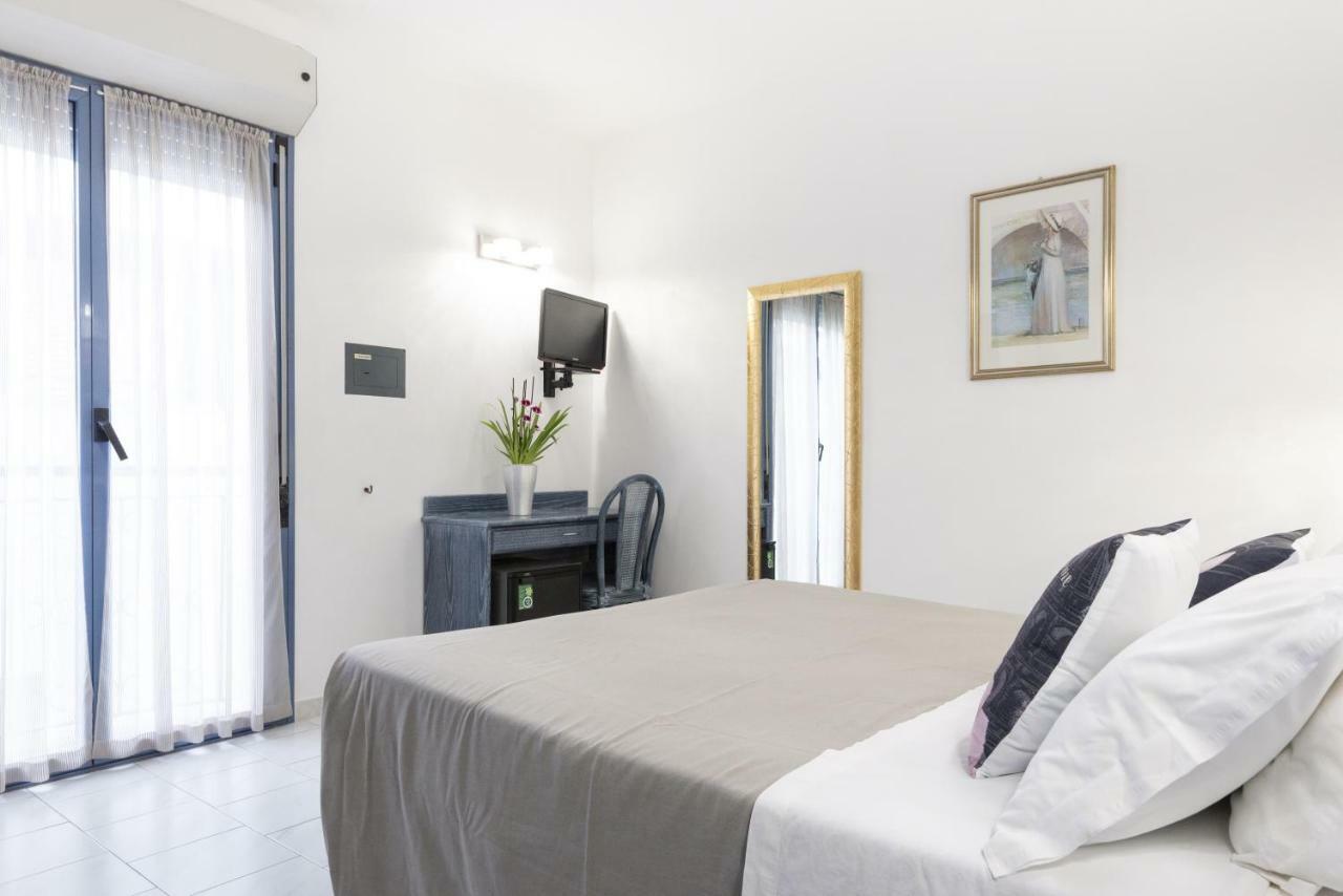 Royal Boutique Hotel Riccione Kültér fotó