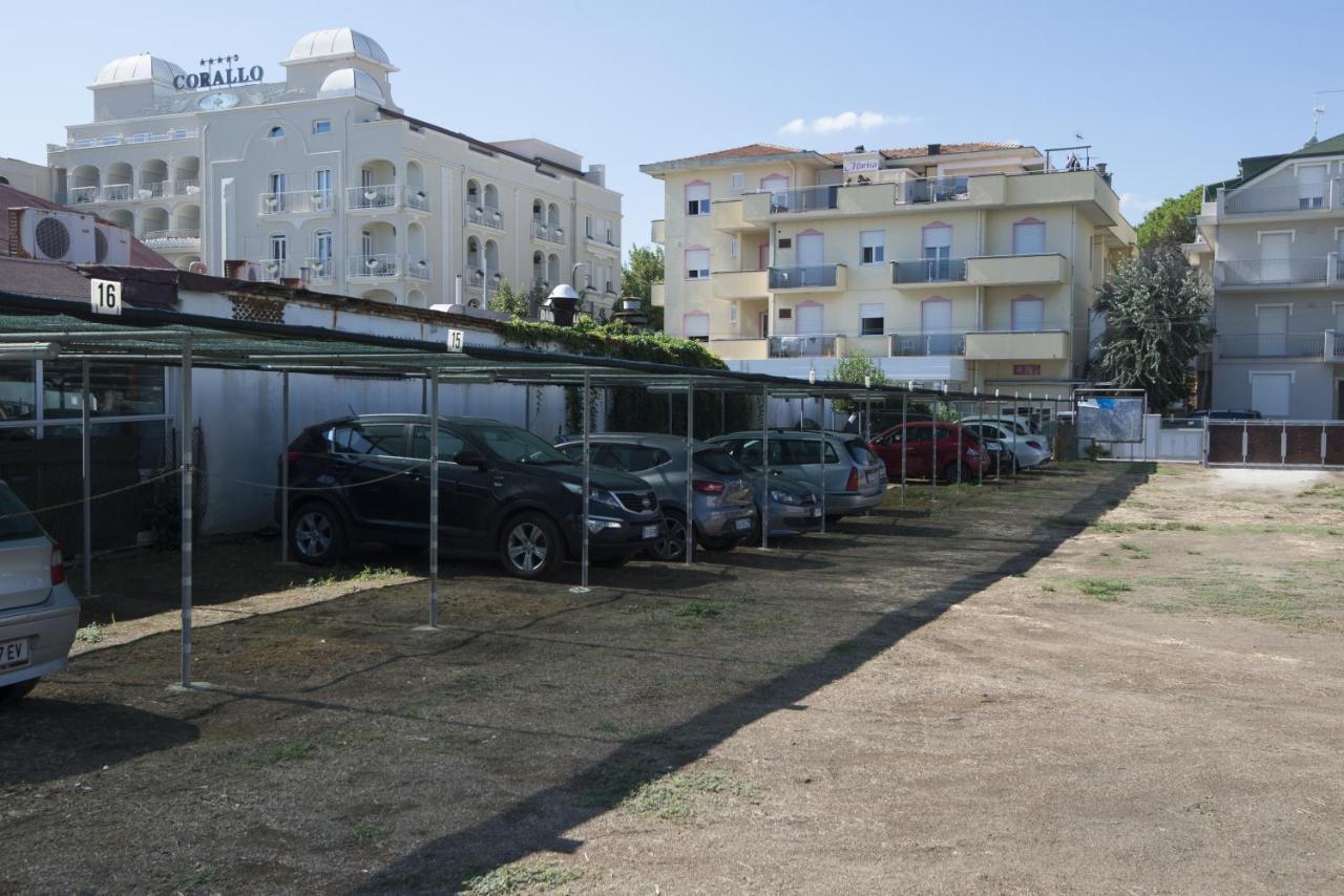 Royal Boutique Hotel Riccione Kültér fotó